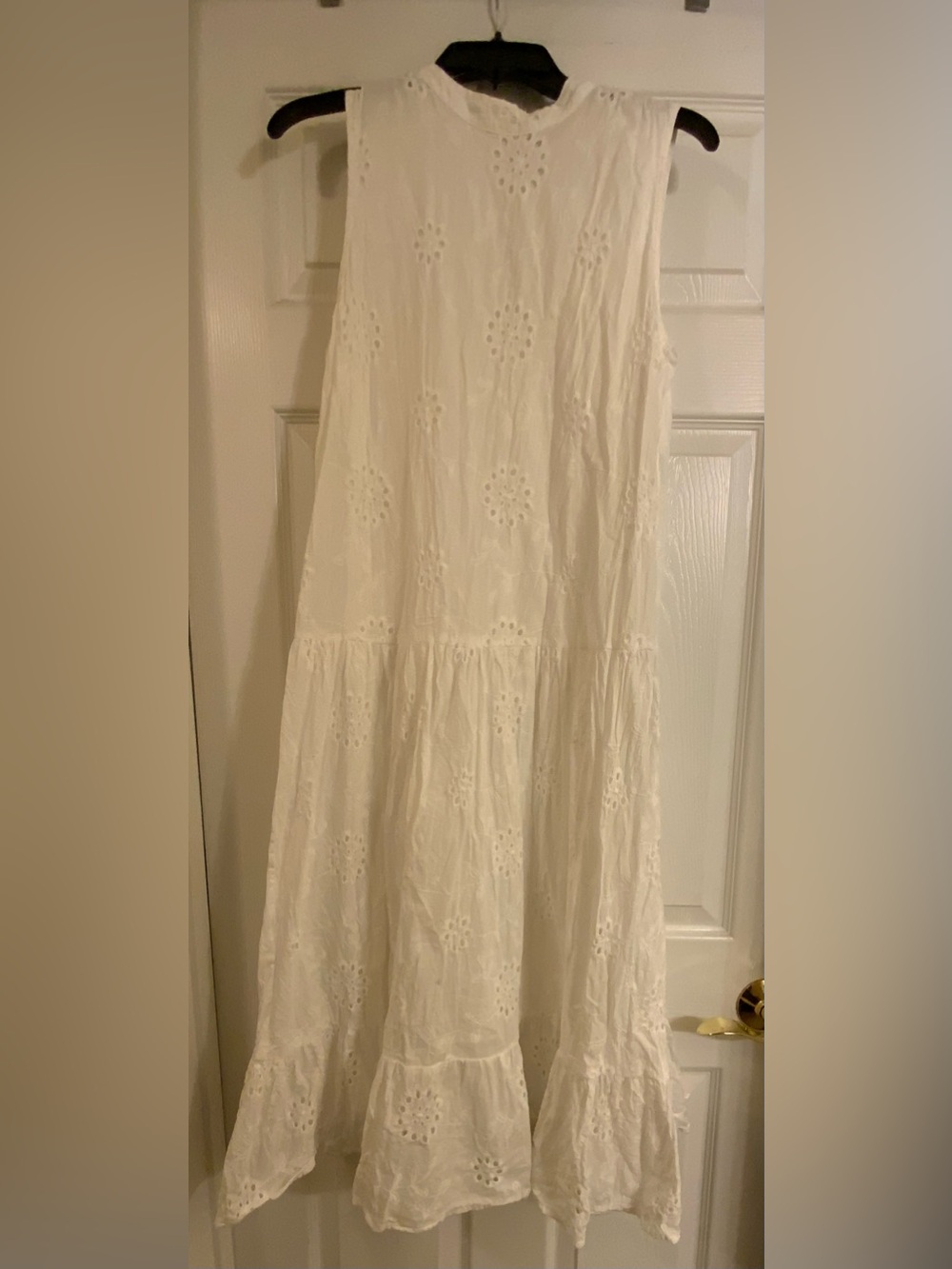 Sweet Rain White Cotton Eyelet Dress Tiered Skirt Halter Neckline Size Medium